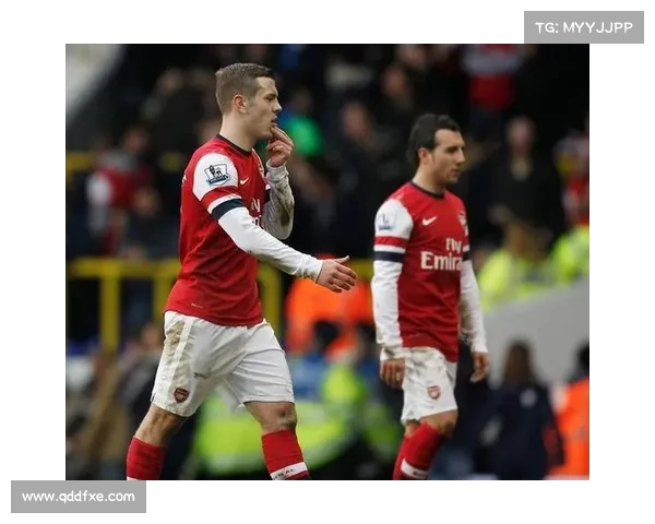 大卫路易斯在防线中的角色定位与战术分析