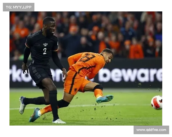 小卢卡斯在巴黎长期担任替补的原因与战术定位及竞争压力分析